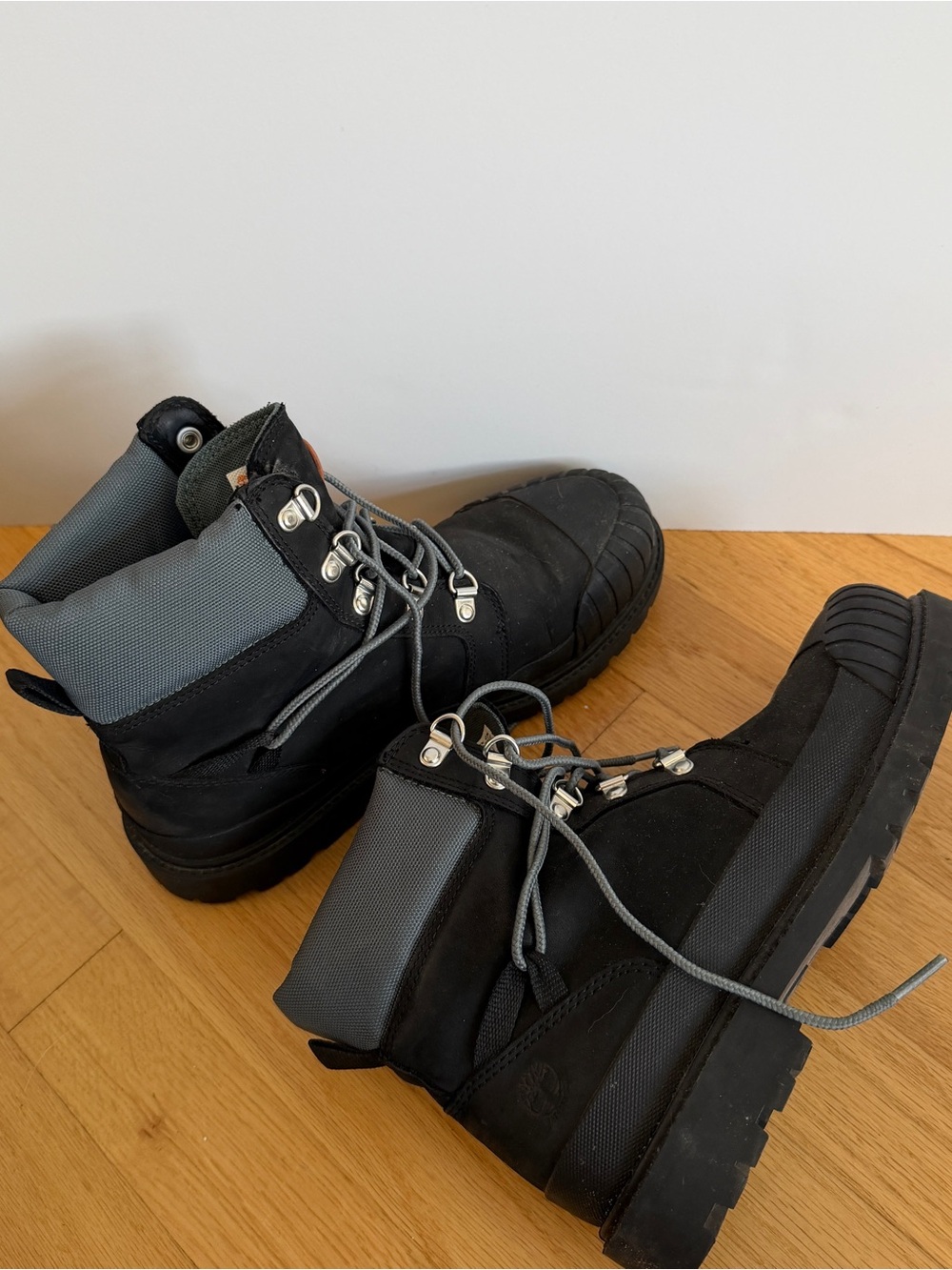 Timbaland Heritage Black Rubber Toe Boots - Women’s 7.5